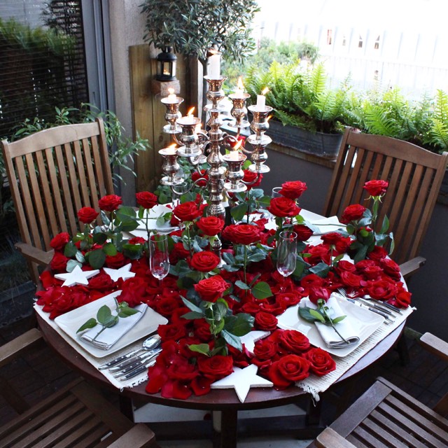 Christian Morel Fleuriste Paris - Evenement Table rouge Christian Morel Fleuriste Paris - Evenement Table rouge