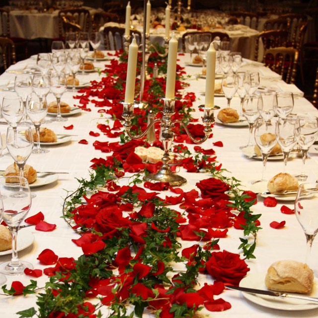Christian Morel Fleuriste Paris - Evenement Chemin de table Christian Morel Fleuriste Paris - Evenement Chemin de table
