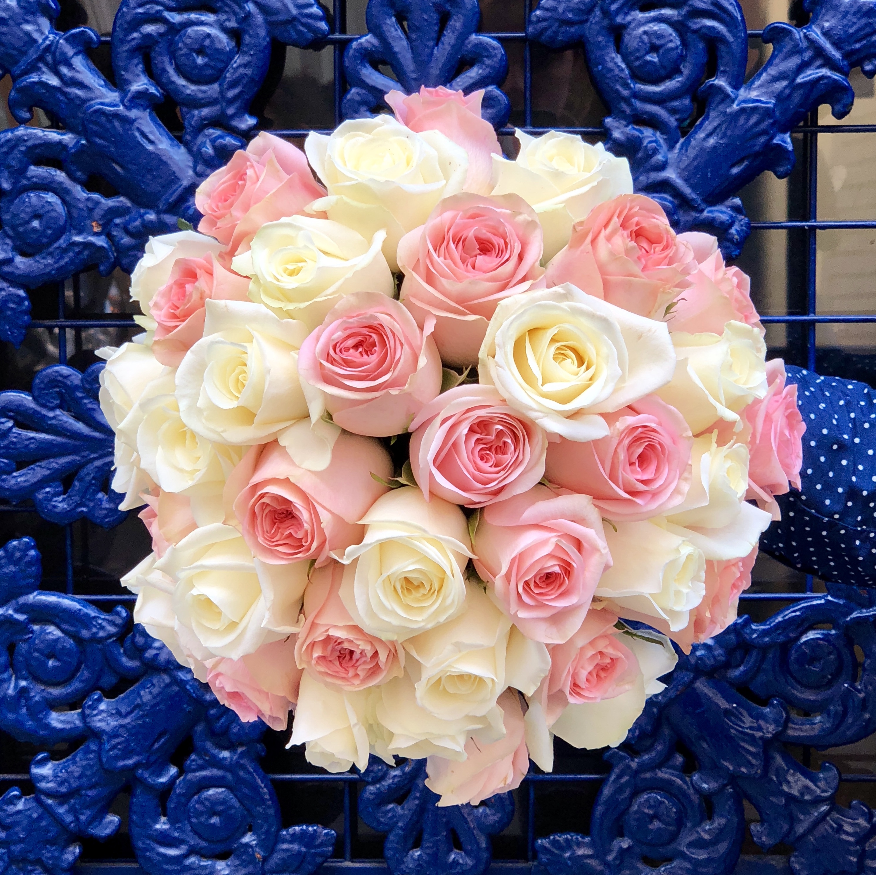 Christian Morel Fleuriste à Paris 11ème - Mariage Christian Morel Fleuriste Paris - Mariage - roses rouges