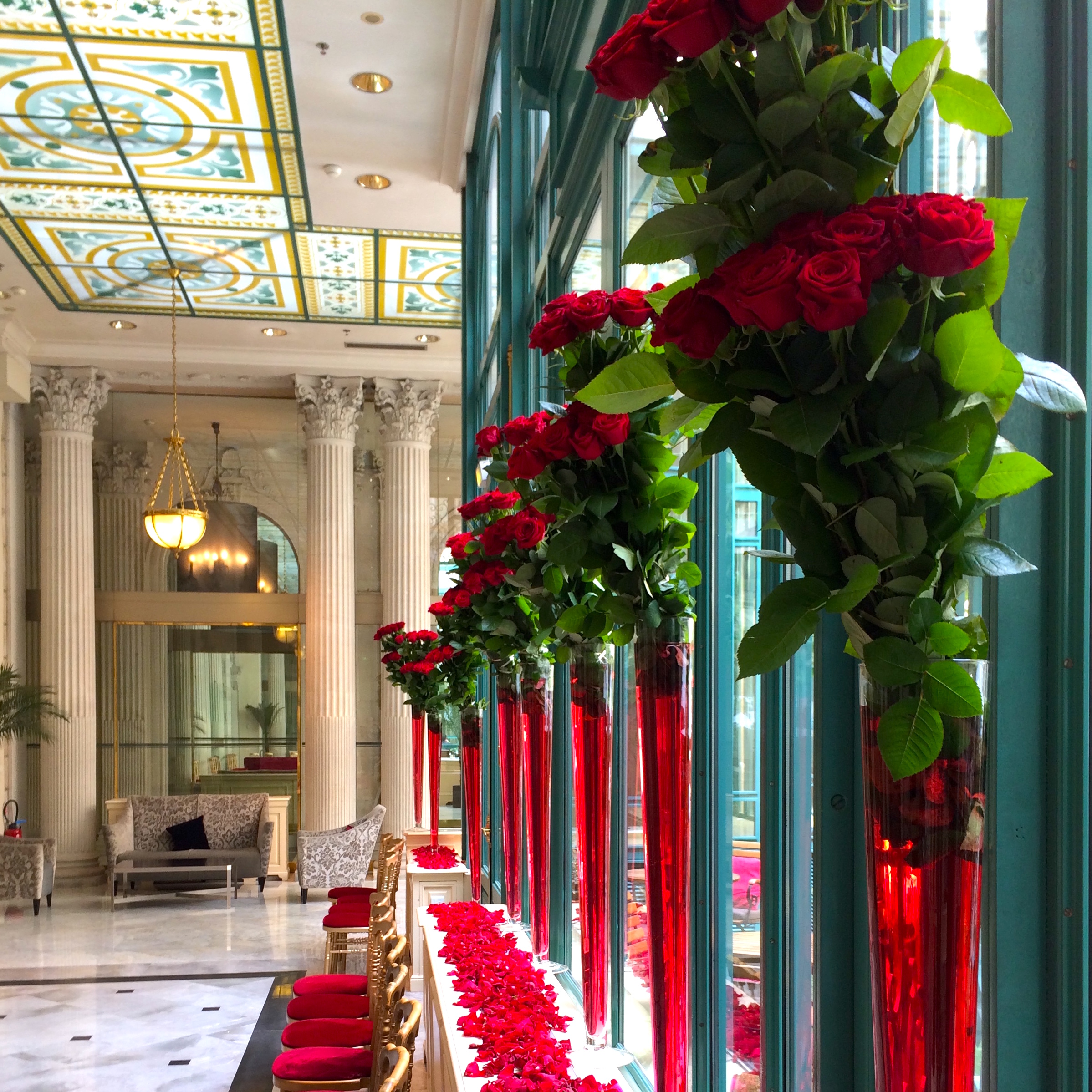 Christian Morel Fleuriste Paris - Evenement Lettres Christian Morel Fleuriste Paris - Evenement Roses rouges